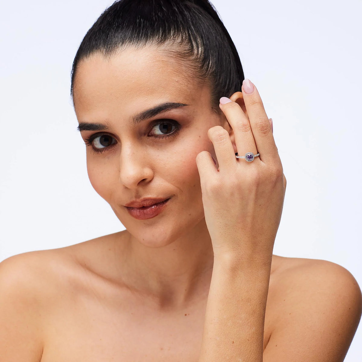 Anello Brosway Fancy Magic Purple Argento Con Cubik Zirconia Quadrato Colore Amethyst Contornato Da Mis.16