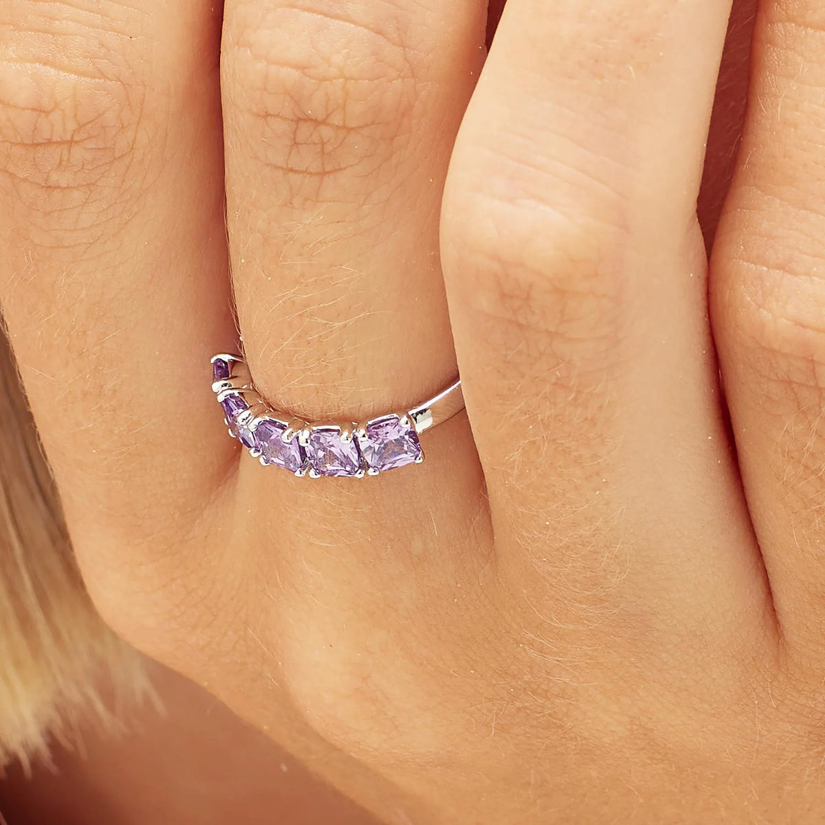 Anello Veretta A 5 Brosway Magic Purple Argento Con Zirconi Viola Quadrati - Misura 16