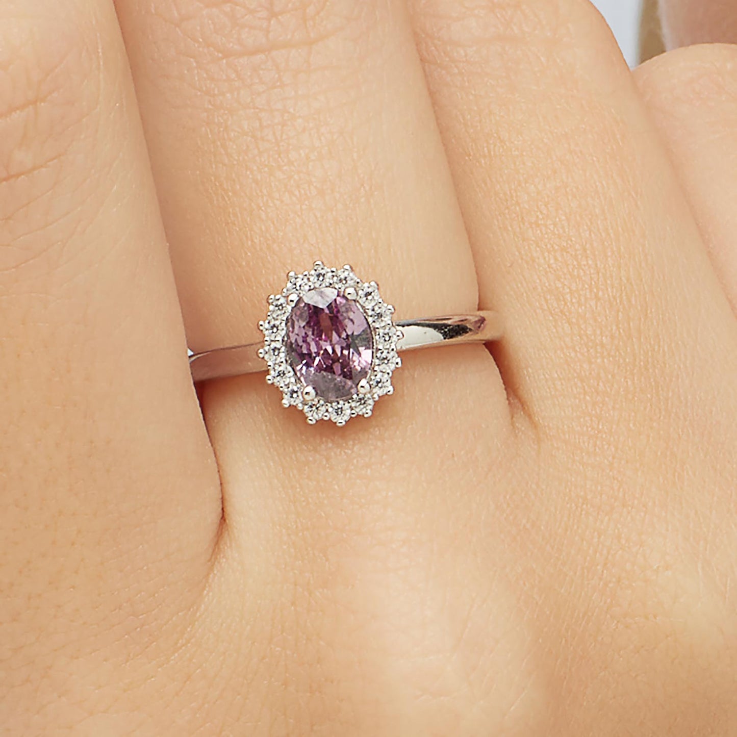 Anello Brosway Fancy Argento Rosetta Cubic Zirconia Ovale Viola Contornato - Misura 14