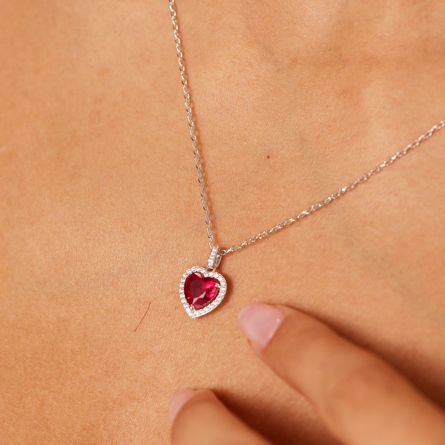 Ciondolo Brosway Fancy Passion Ruby Argento Cuore Cubic Zirconia Rosso Contornato