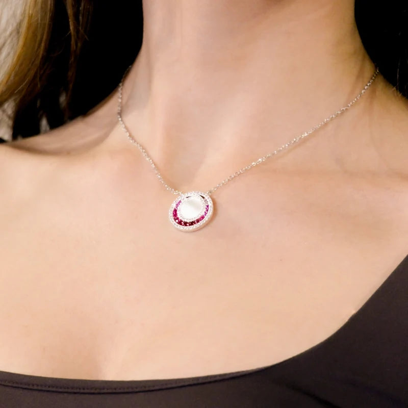 Collana Amen Ottone Pvd Oro Bianco Pendente Madreperla Centrale Cristalli Degradè Fucsia