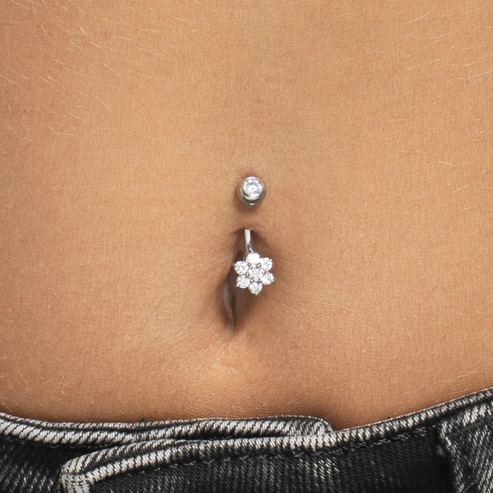 Piercing Luca Barra Acciaio Ad Arco Fiore Con Cristalli