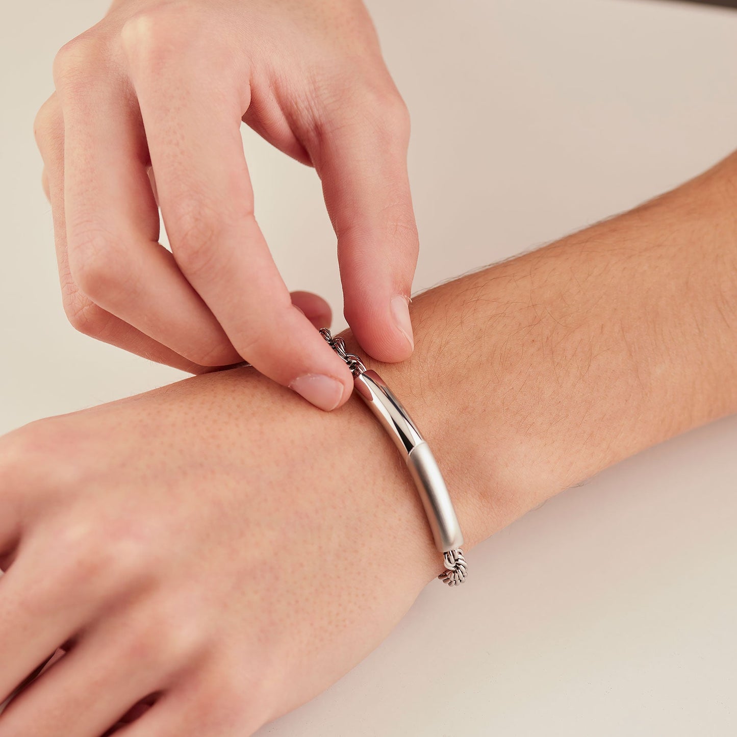 Bracciale Uomo Sagapò Bound Acciaio Maglia Fune Piastrina Tubolare Centrale Satinata/Lucida