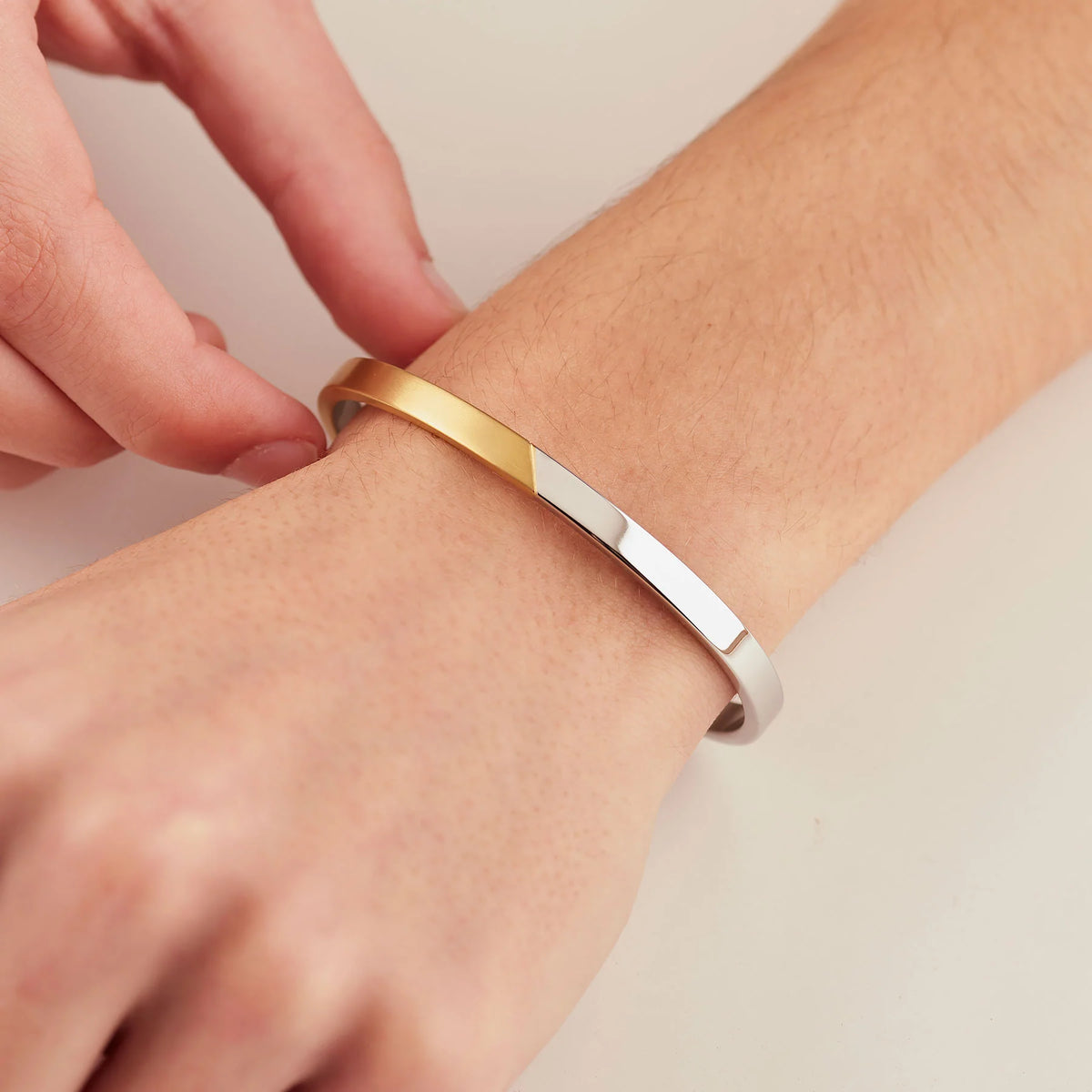 Bracciale Rigido Sagapò Bound Aperto Sotto Acciaio/Pvd Oro