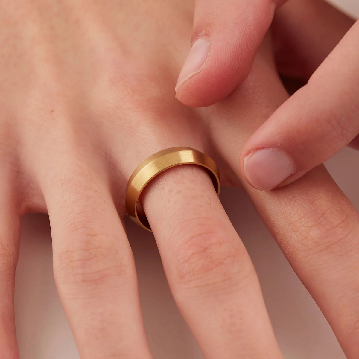 Anello Uomo Sagapò Bound Pvd Oro Satinato - Misura 23