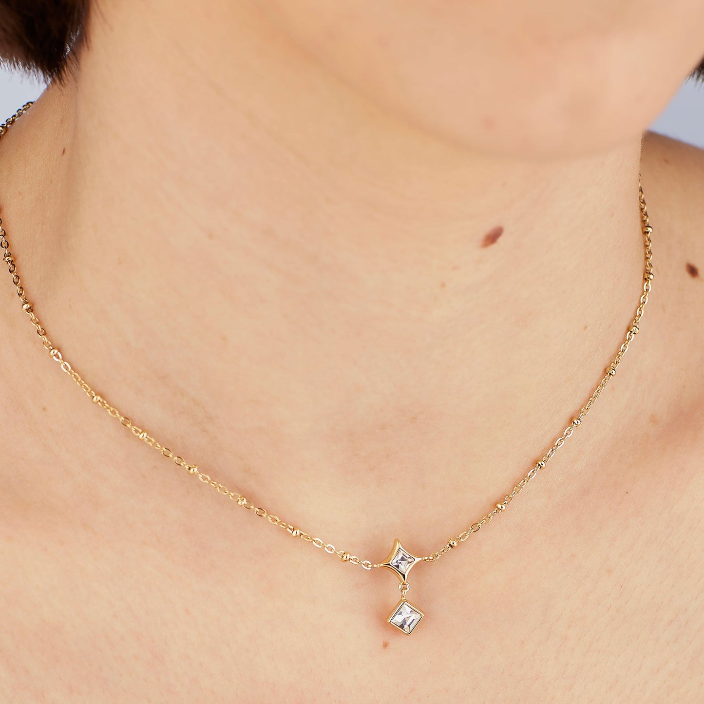 Collana Sagapò Luce Pvd Oro Pendente Doppio Rombo e Cristalli