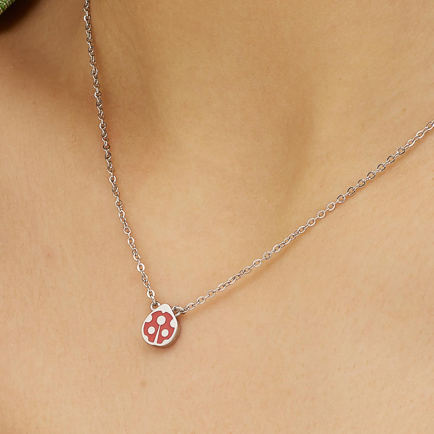 Collana Sagapò Click Collana Girocollo In Acciaio Con Pendente A Forma Di Coccinella E Smalto Rosso