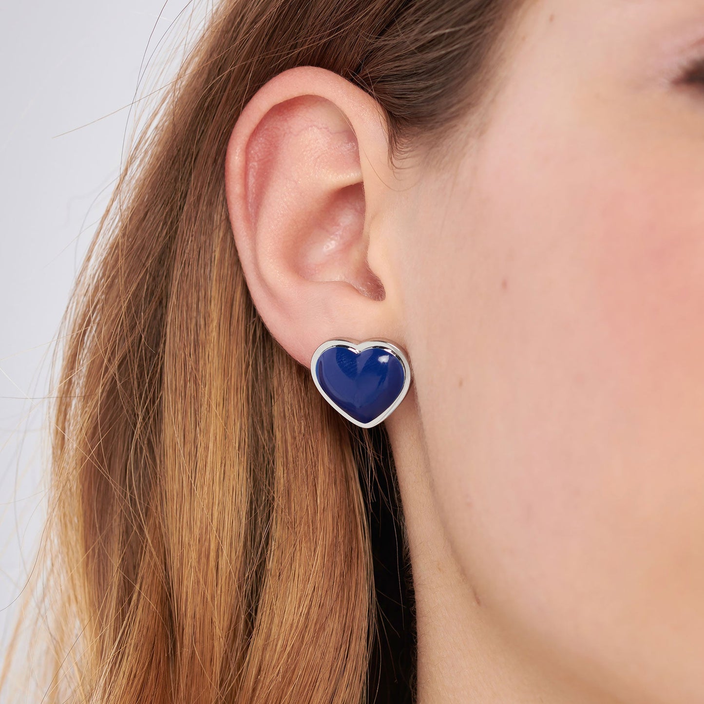 Orecchini a Lobo Sagapò Madame Acciaio Cuore Smalto Blu
