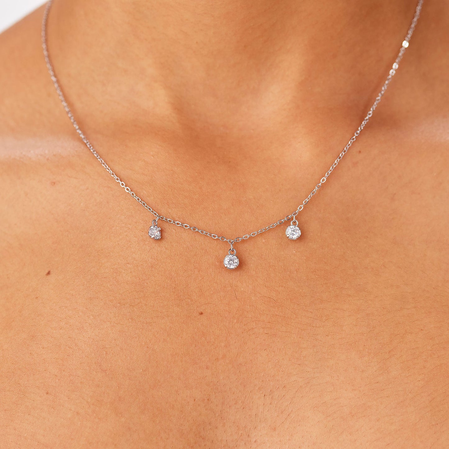 Collana Sagapò Dazzly Acciaio 3 Pendenti Punti Luce Cristalli Bianchi