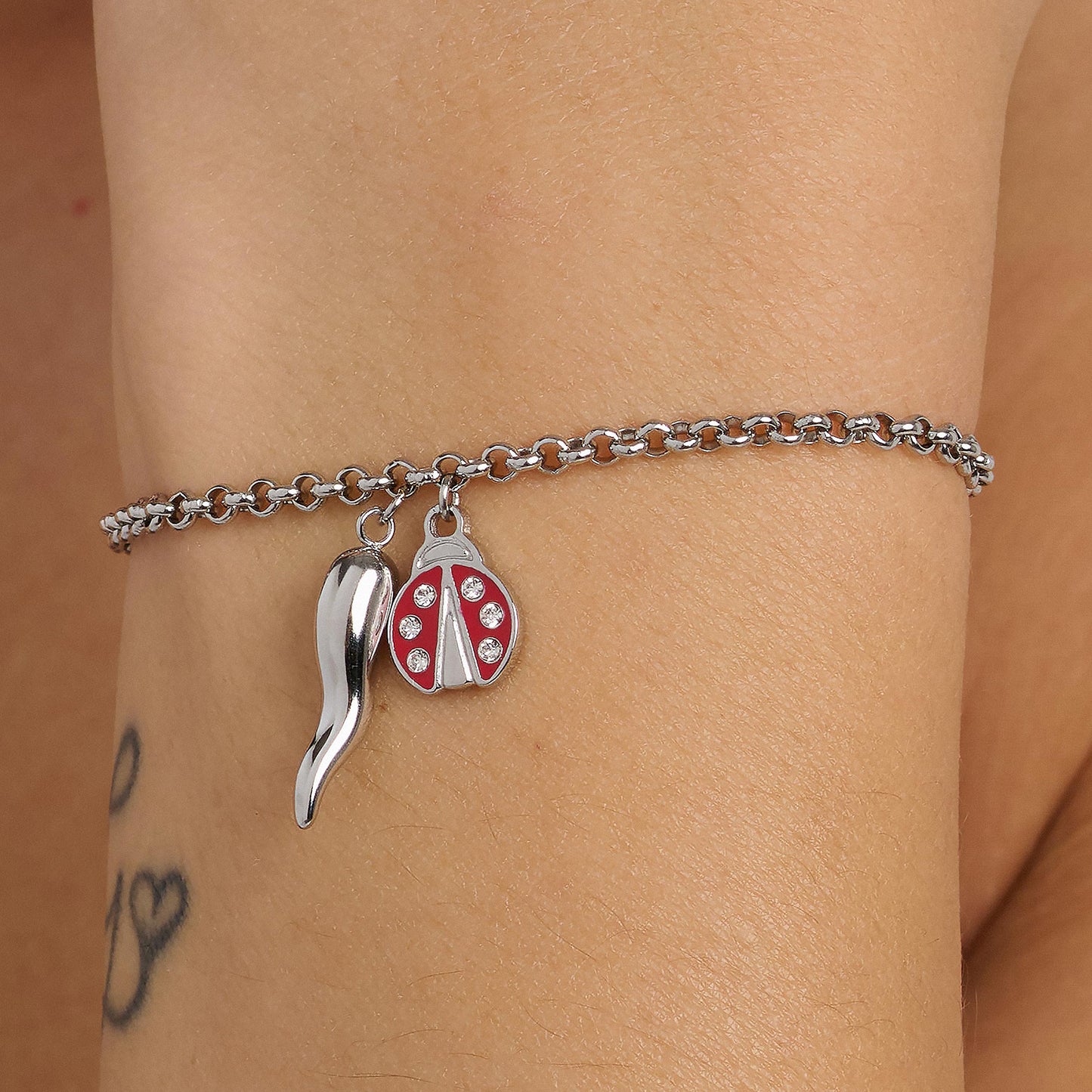 Bracciale Sagapò Feelings Acciaio Pendenti Cornetto e Coccinella Con Smalto Rosso