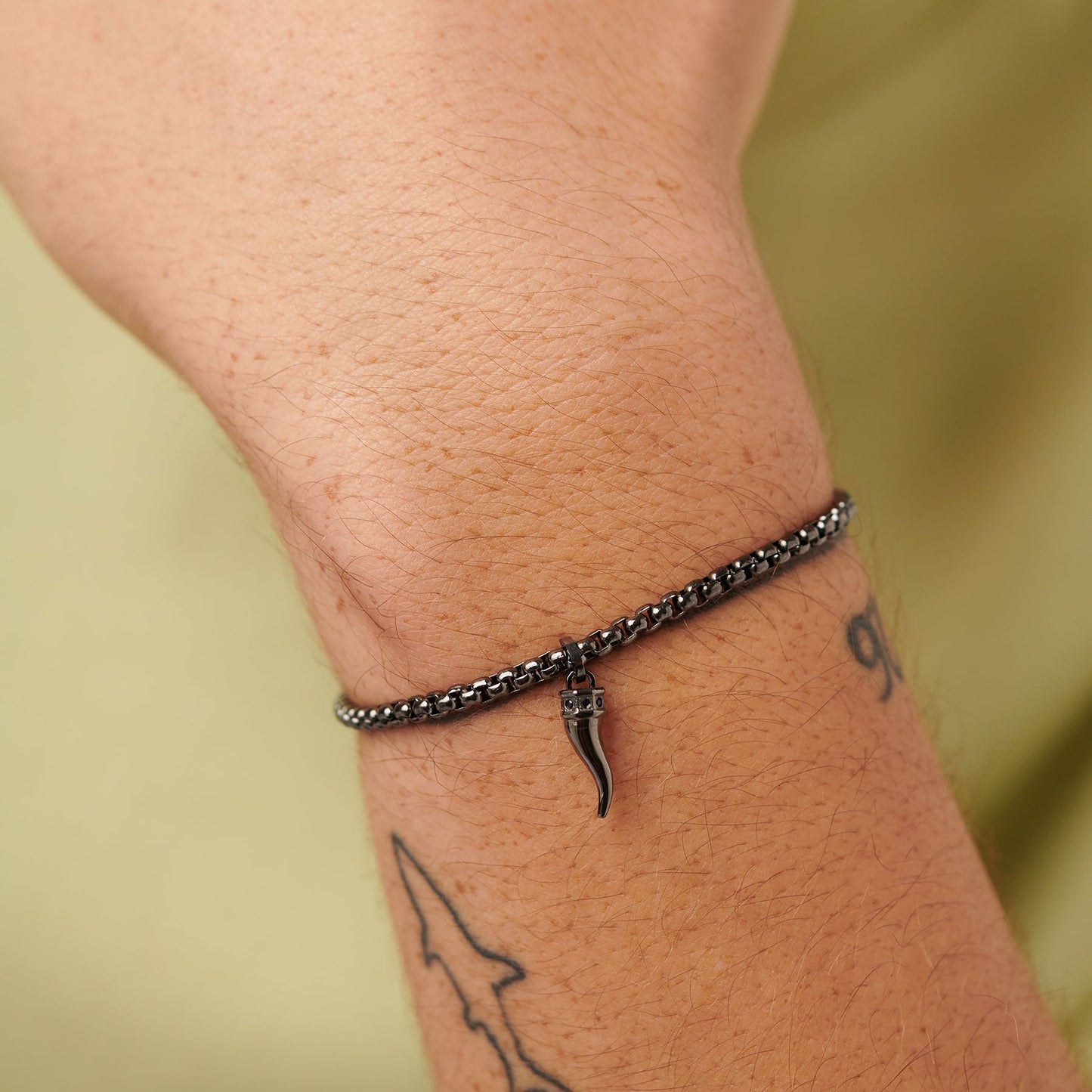 Bracciale Uomo Sagapò Rogue Pvd Nero Con Pendente Corno Cristalli Neri