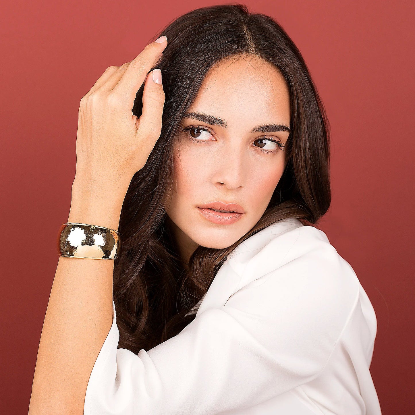 Bracciale Rigido Etrusca Bombato a Fascia con Bordi in Rilievo Lega Golden Placcata Oro 18 kt