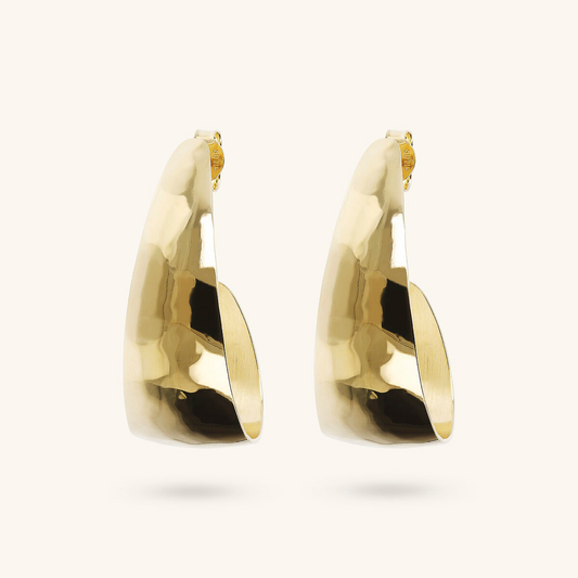 Orecchini Pendenti Etrusca a Ricciolo Martellati Lega Golden Placcata Oro 18 kt