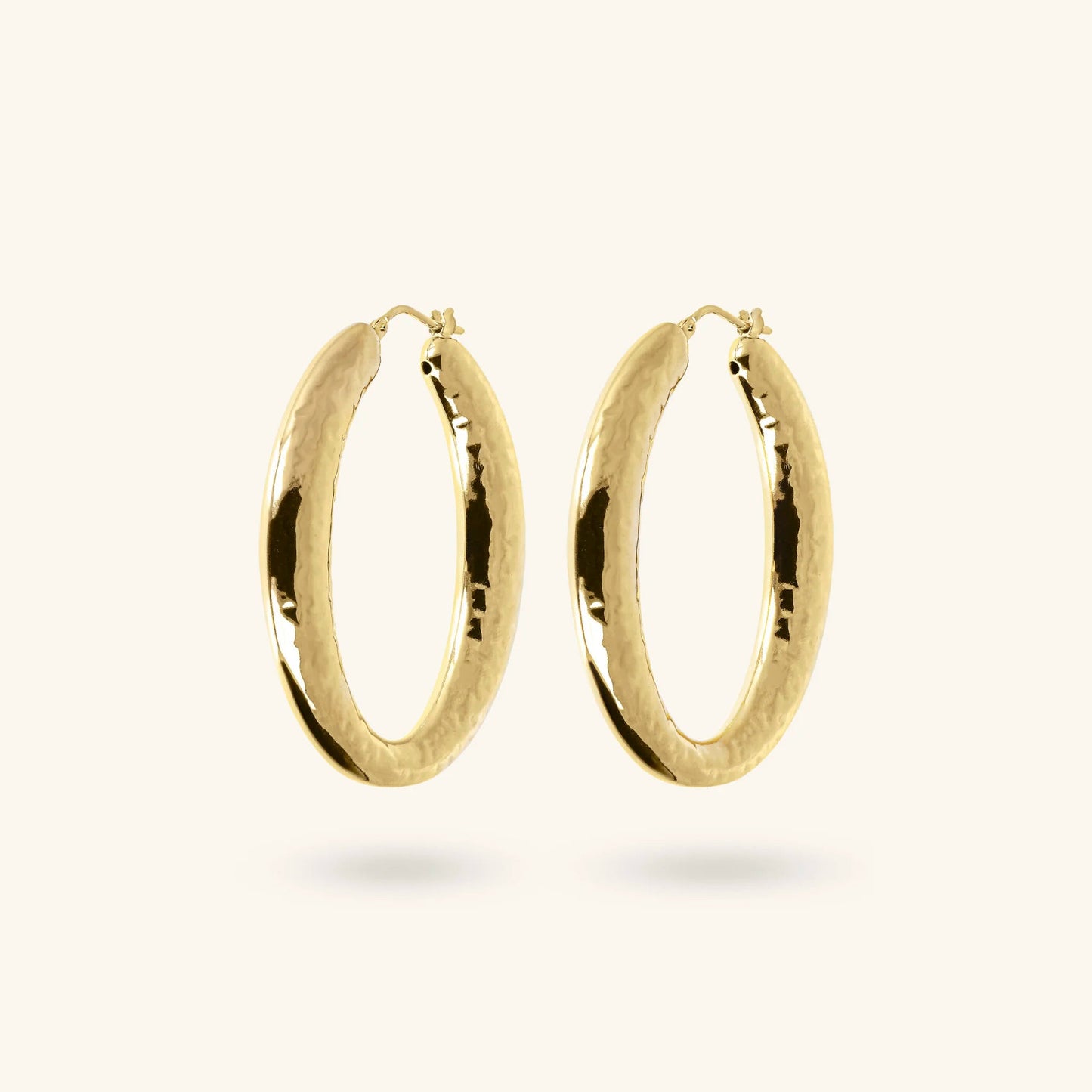 Orecchini a Cerchio Etrusca Ovali Martellati Lega Golden Placcata Oro 18 kt