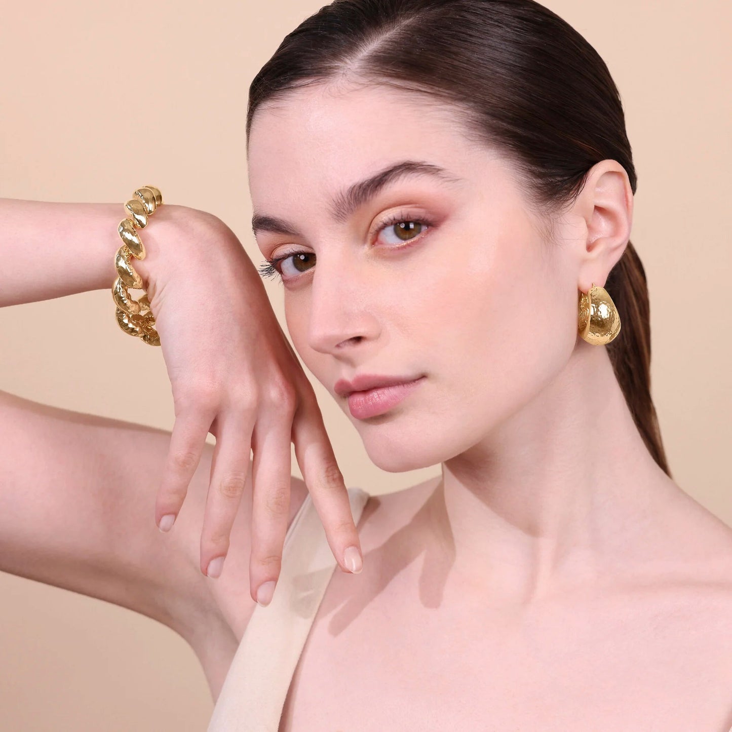 Bracciale Rigido Etrusca Martellato Catena San Marco Lega Golden Placcata Oro 18 kt