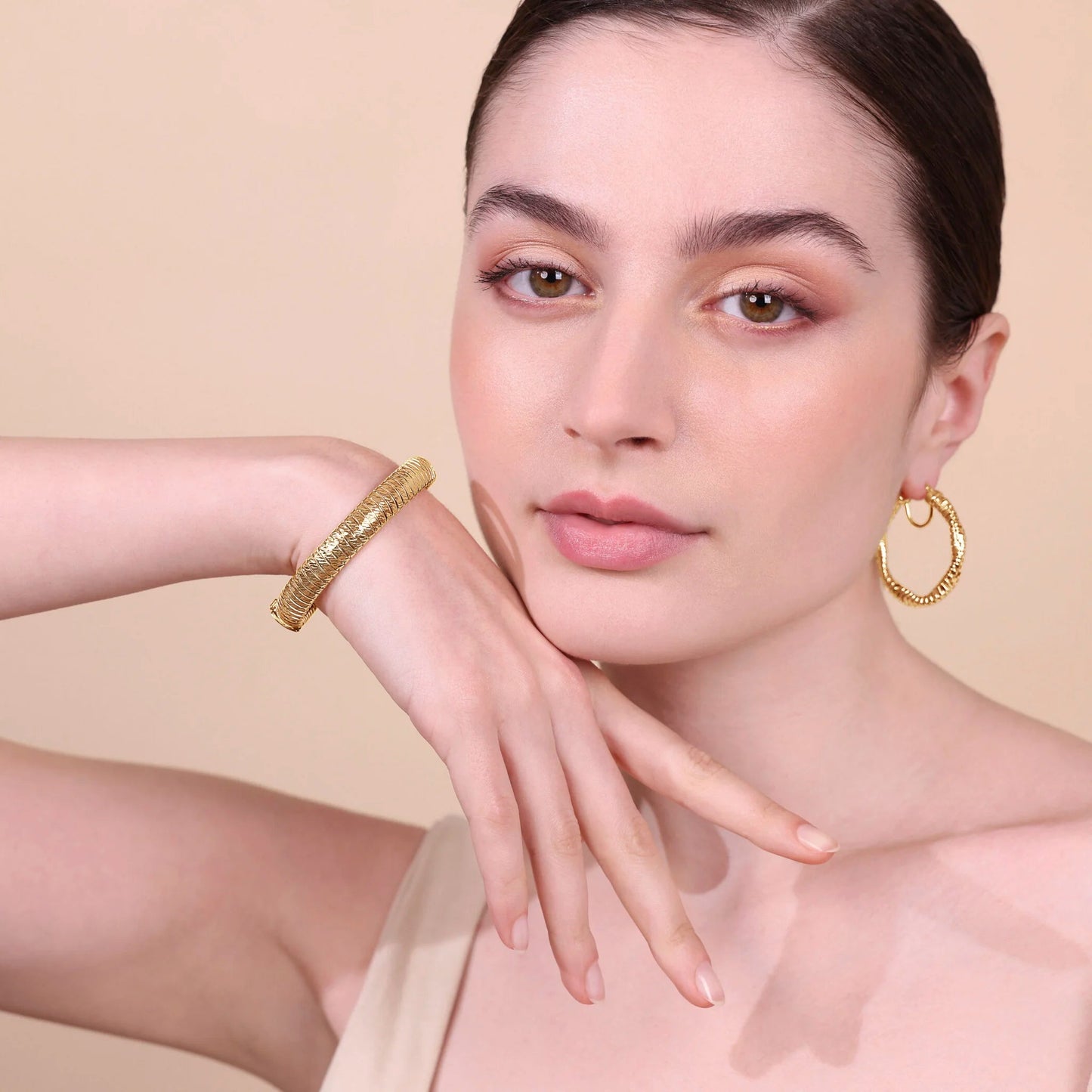 Bracciale Etrusca Tubogas con Superficie Lavorata Lega Golden Placcata Oro 18 kt