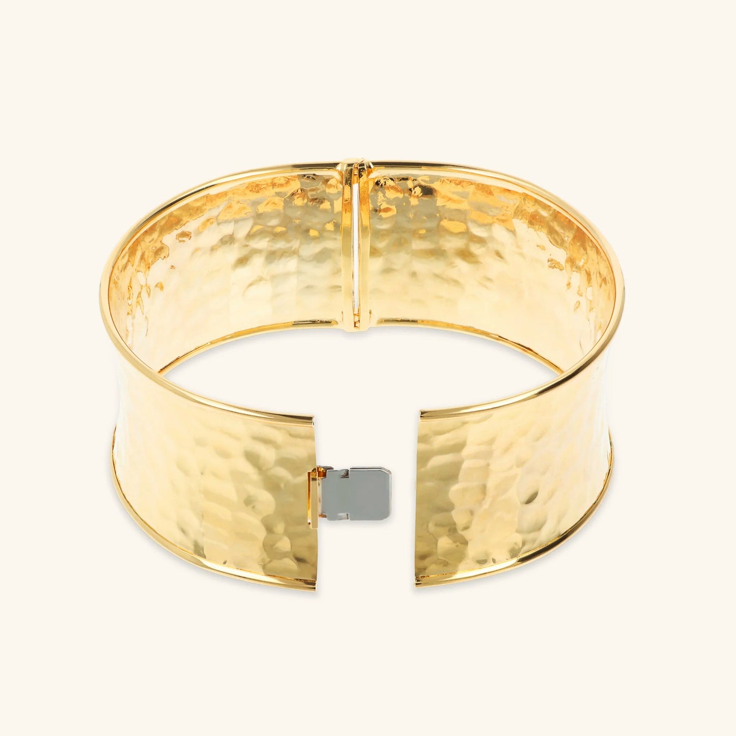 Bracciale Rigido Etrusca a Fascia Martellato Lega Golden Placcata Oro 18 kt