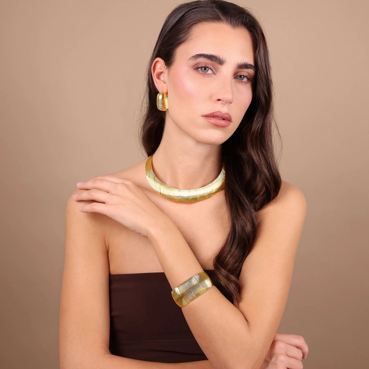 Orecchini a Cerchio Etrusca Texture Rigata Lega Golden Placcata Oro 18 kt