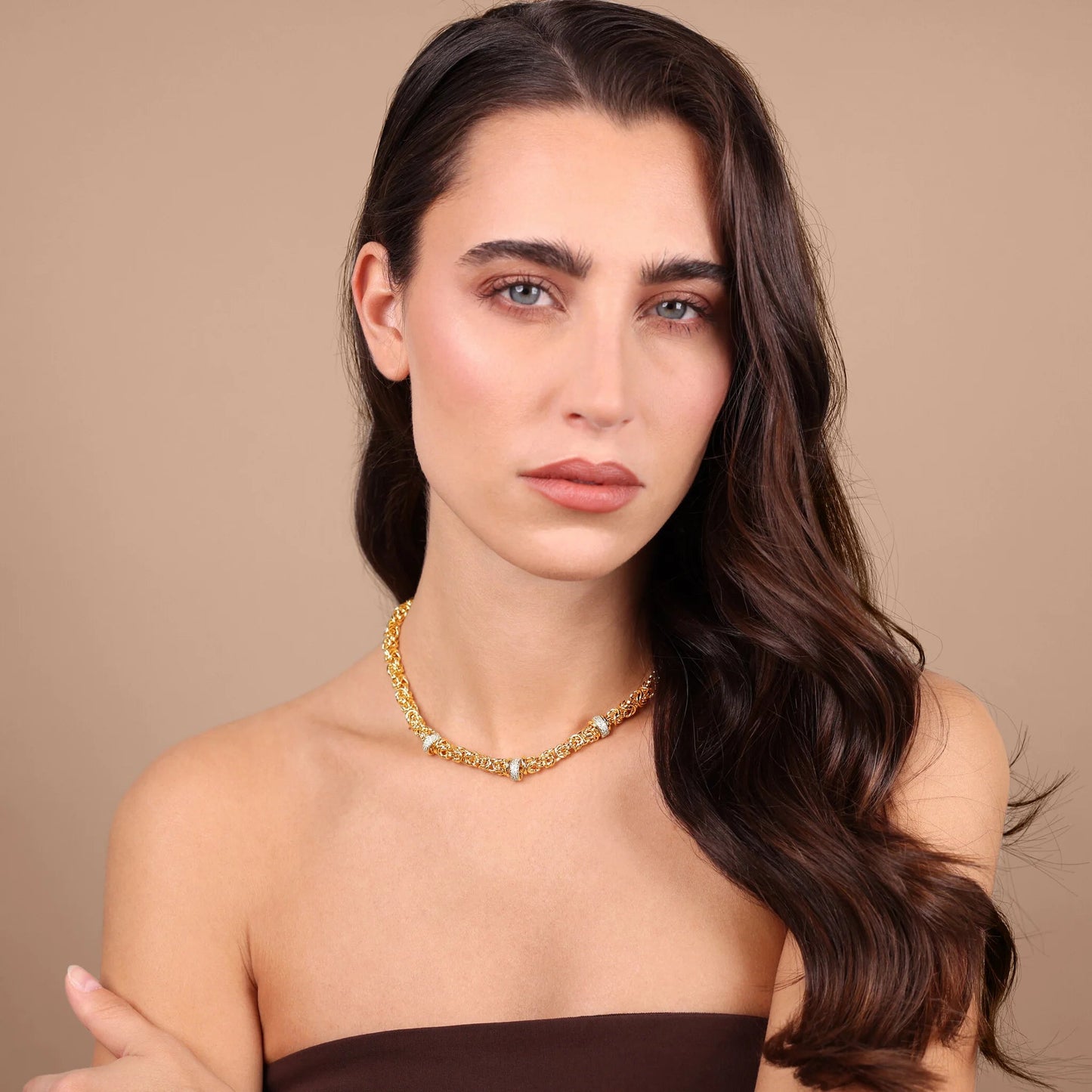 Collana Girocollo Etrusca Catena Bizantina con Rondelle in Pavé di Cubic Zirconia Lega Golden Placcata Oro 18 kt