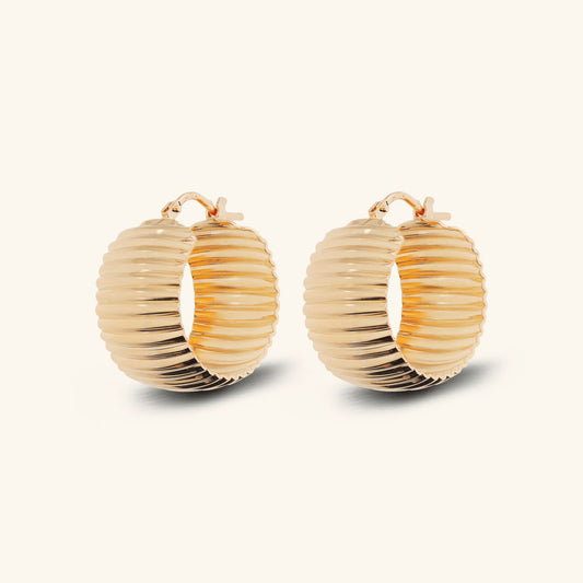 Orecchini a Cerchio Etrusca Rigati Lega Golden Placcata Oro 18 kt