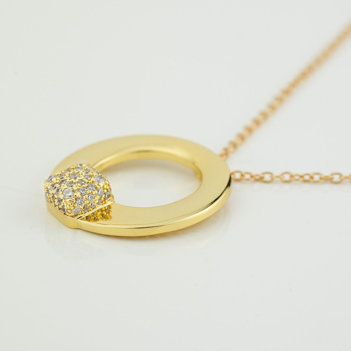 Collana Boccadamo Mediterranea Starry Bronzo Pvd Oro Pendente Cerchio Lucido con Pavè Di Cristalli