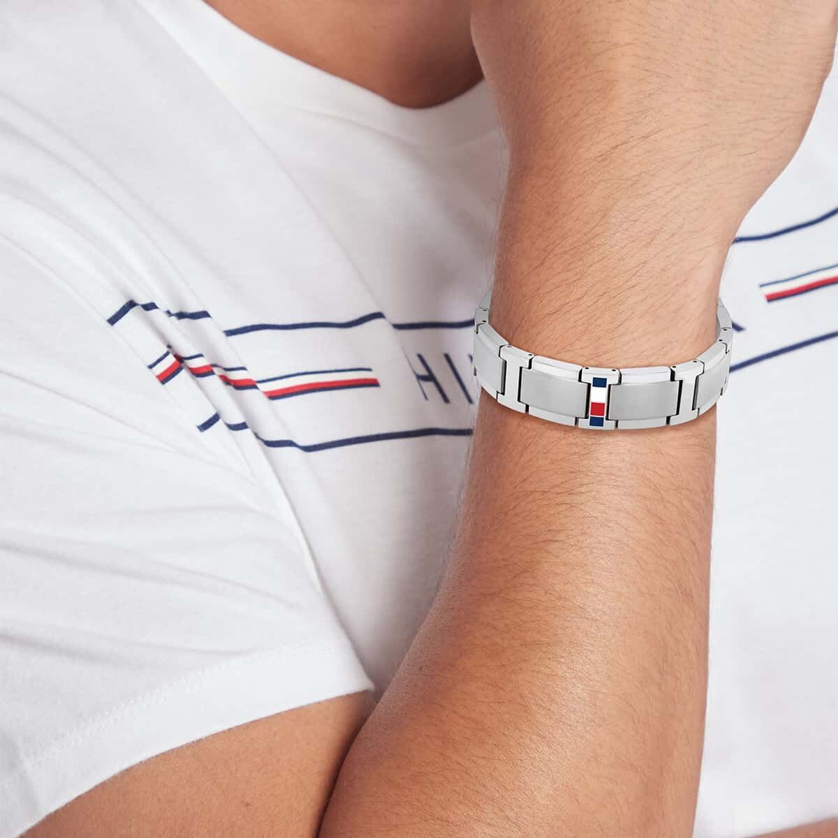 Bracciale Uomo Tommy Hilfiger Jameson Acciaio Lucido/Satinato Centrale Log Smaltato