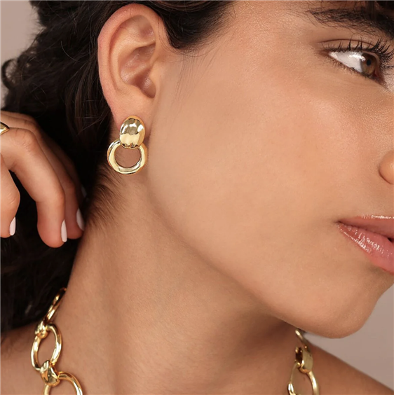 Orecchini Etrusca Gioielli Lega Golden Placcata Oro 18 Kt Elemento Ovale Con Cerchio